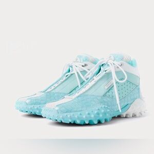GUC Eytys - Aphex Mid Top Sneakers in Color Cool Mint. Size 7